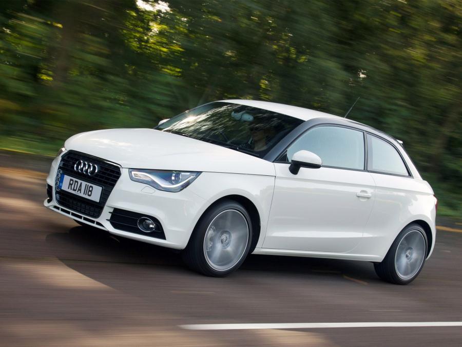  Audi A1 TDI (8X) 2010 года  (UK) (фото 28 из 29)